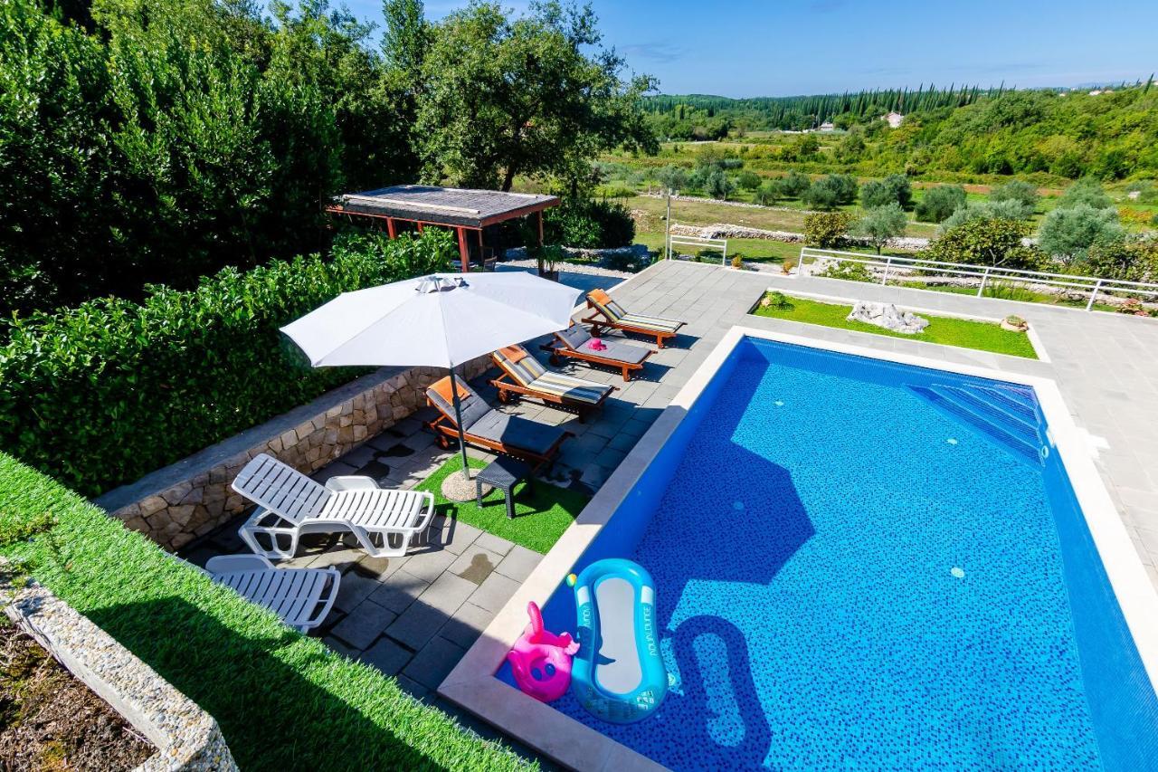 Villa Oasis Cypress Čilipi Dış mekan fotoğraf